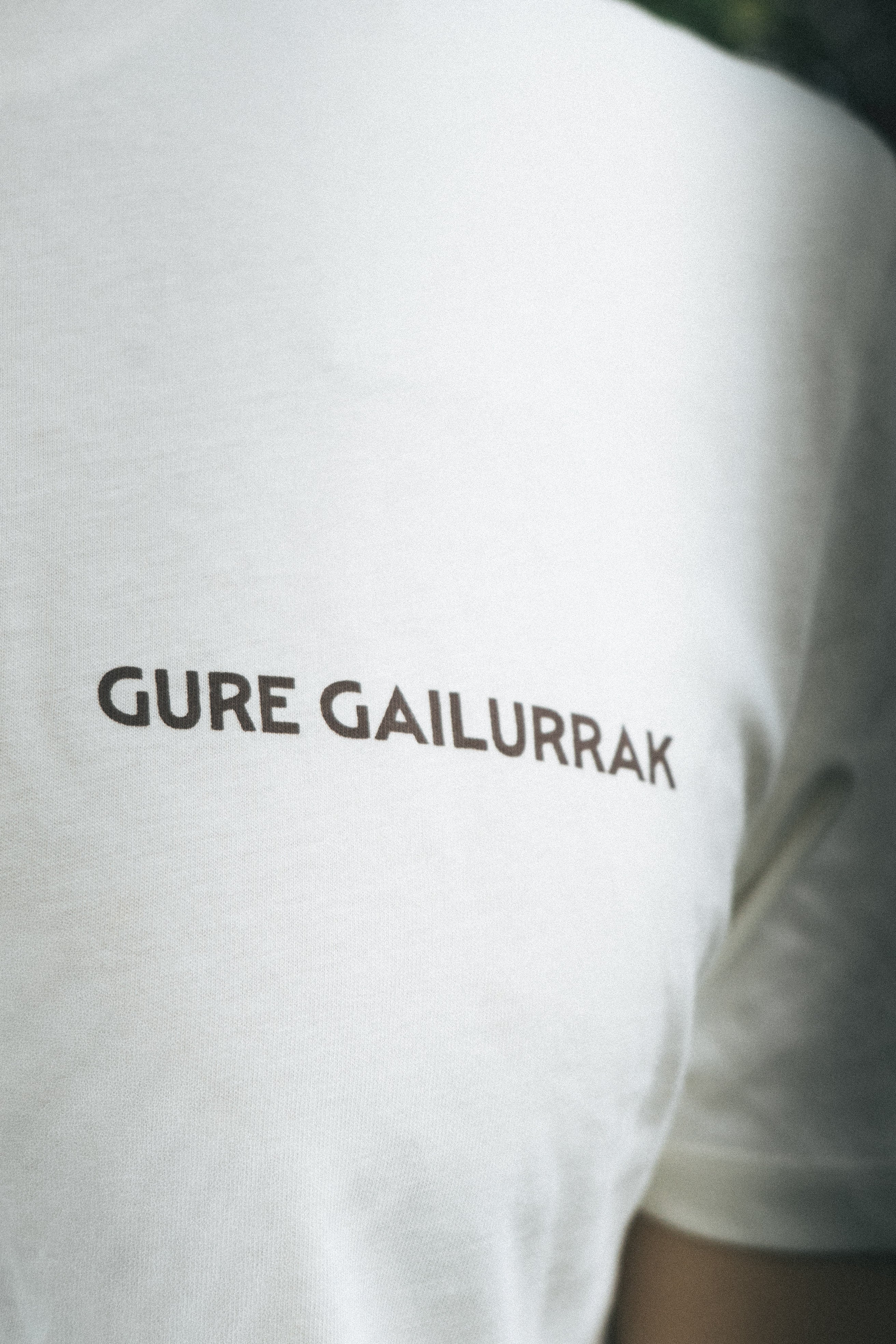 Gure Gailurrak Tee 01