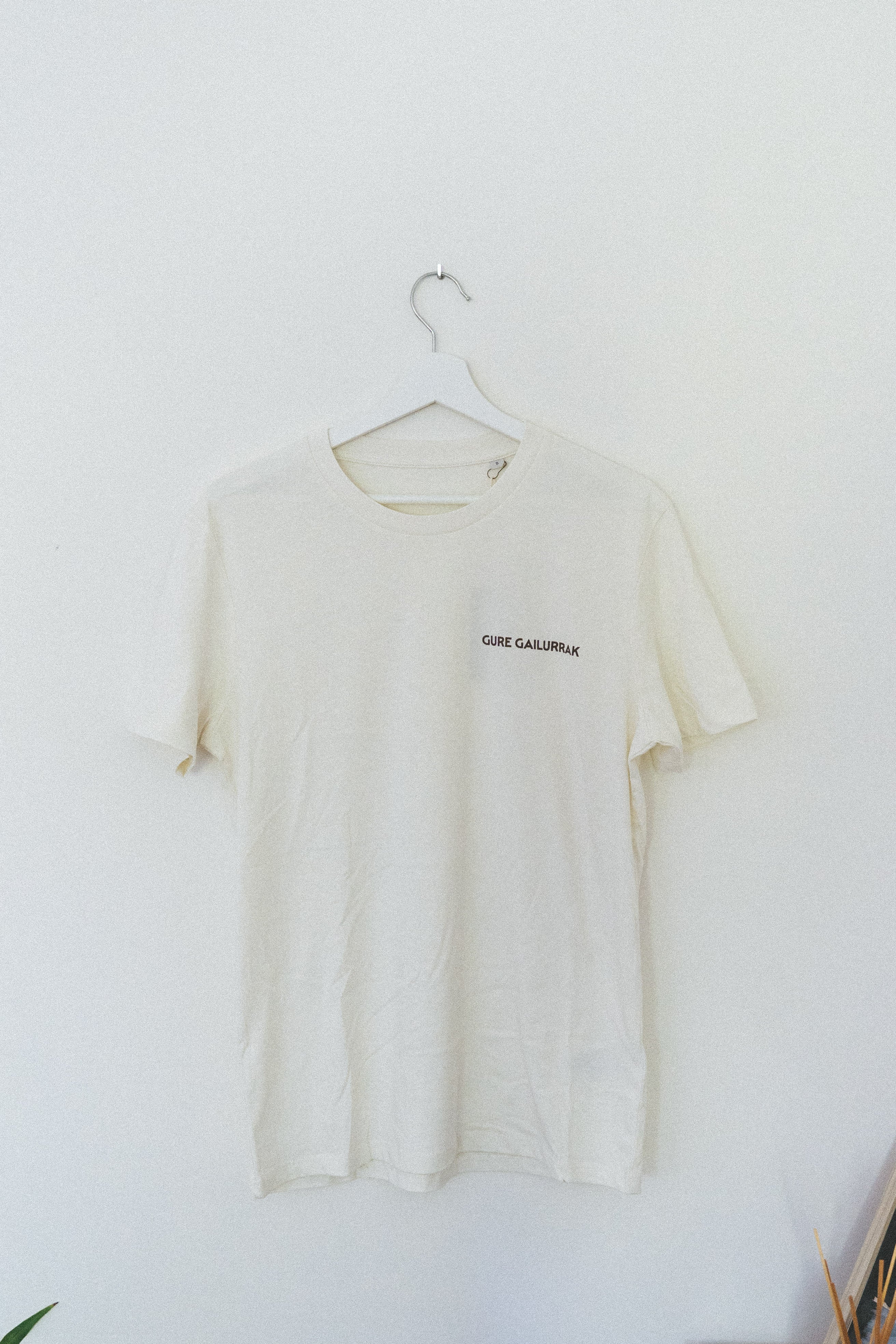 Gure Gailurrak Tee 01