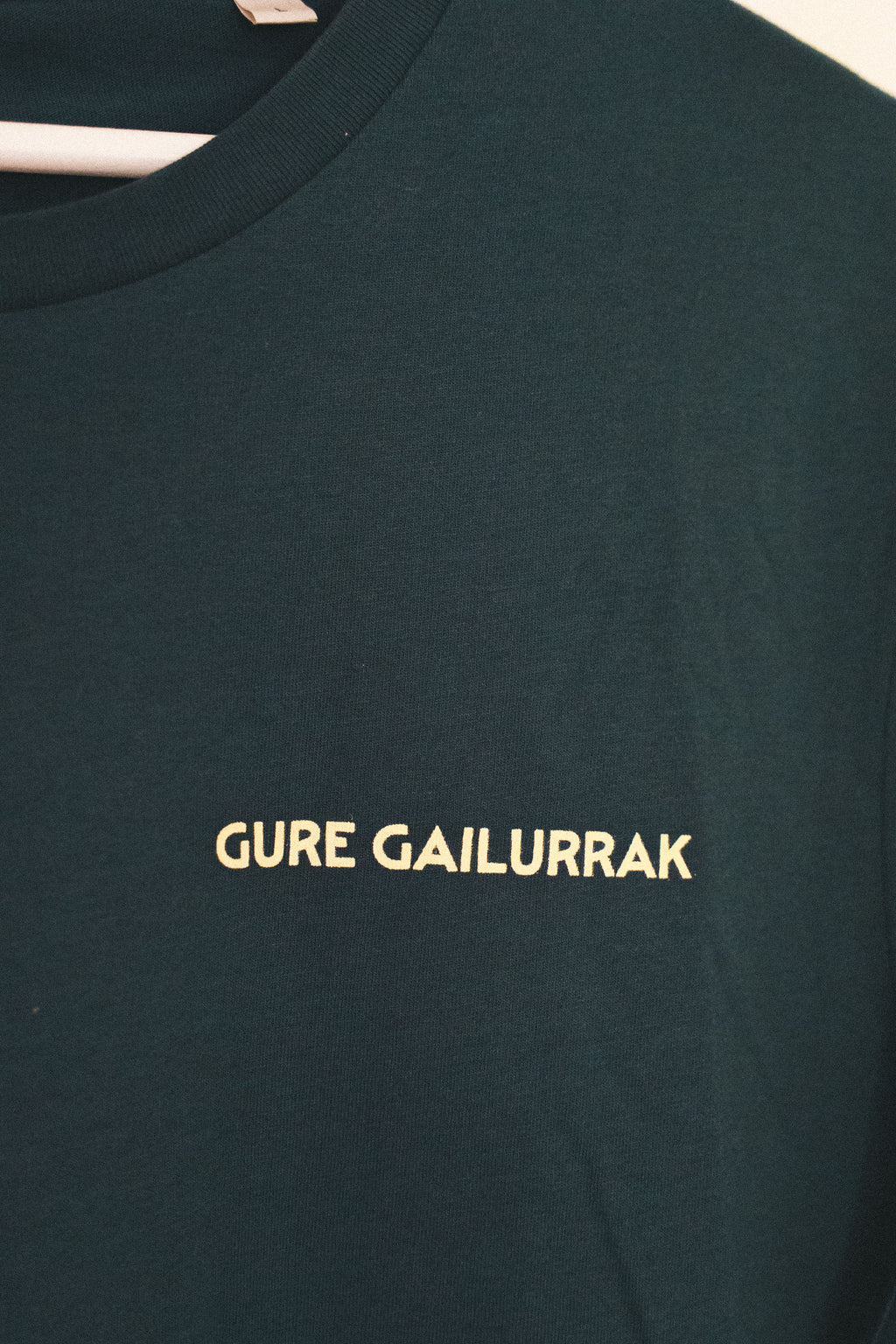 Gure Gailurrak Tee 02