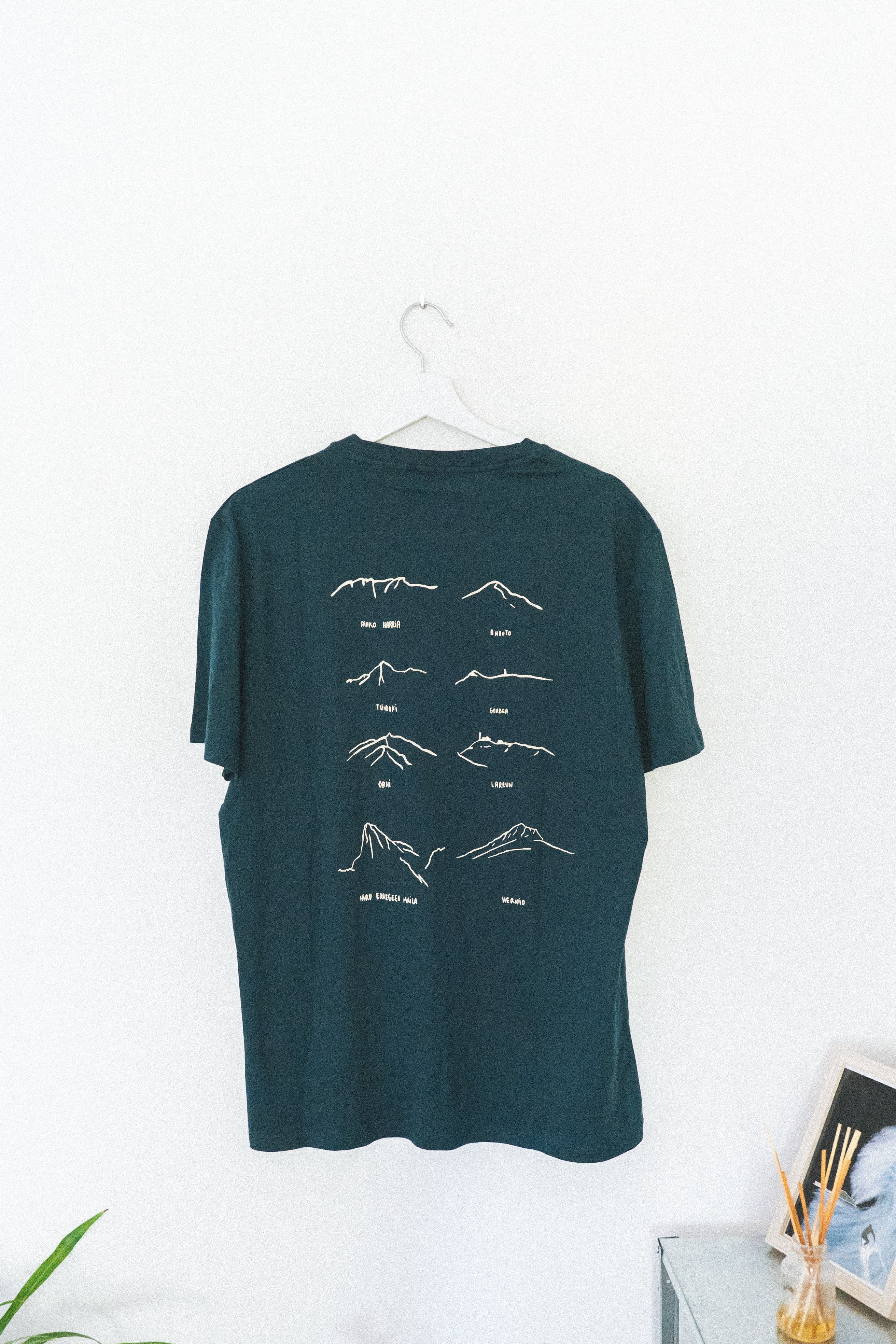 Gure Gailurrak Tee 02